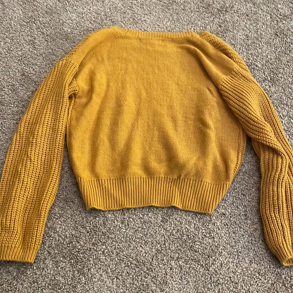 Semi cropped burnt orange knitted sweater, size M, Almost famous - Picture 3 of 4